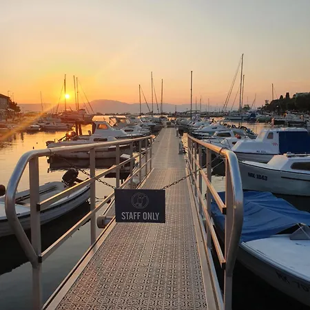 Sunset & Seaview Premium Apartment Malinska Exterior photo