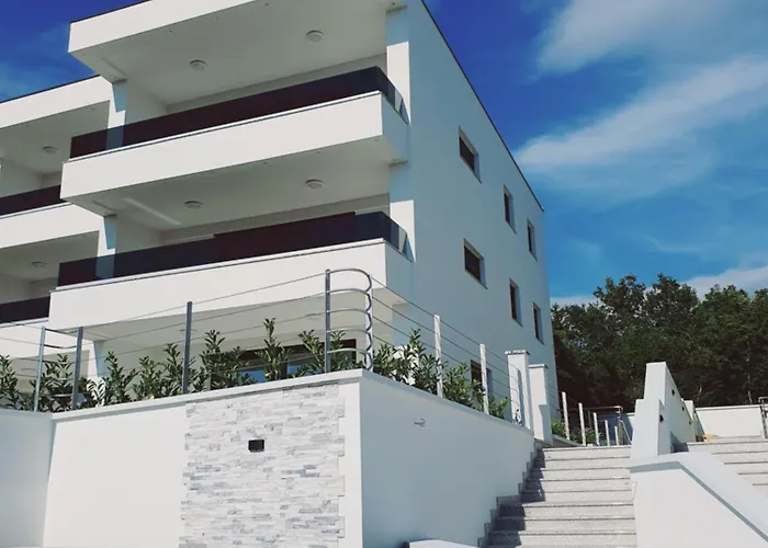Sunset & Seaview Premium Apartment